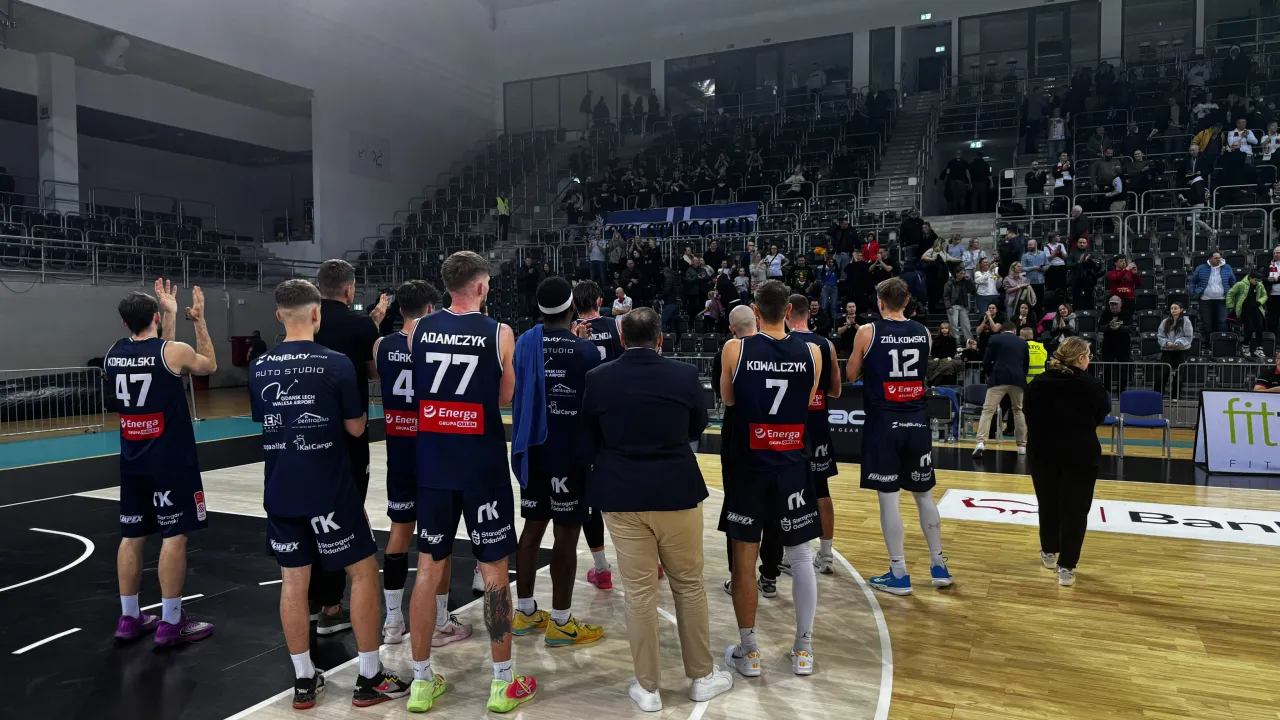 ŁKS wyraźnie lepszy w Mikołajkowym hicie