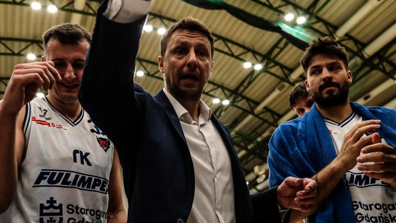 KOCIEWSKIE DIABŁY GRAJĄ Z SOKOŁAMI Z ŁAŃCUTA