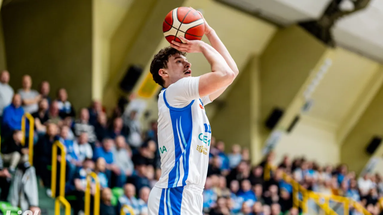 Z wiceliderem na koniec sezonu