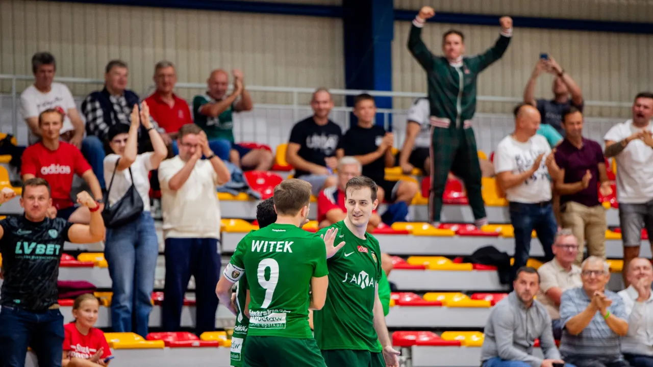 PRZECIWSTAWIĆ SIĘ LIDEROWI EKSTRAKLASY!