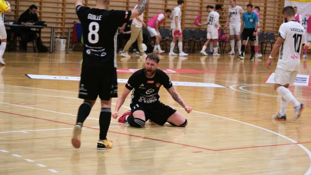 FC Toruń odnosi pierwsze zwycięstwo w Bochni