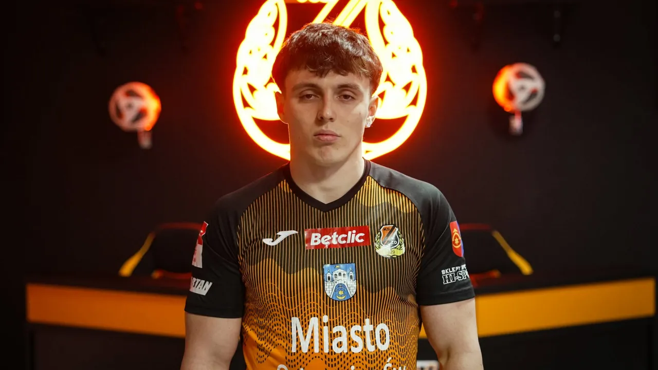 Dawid Kroczek nowym zawodnikiem KSZO!