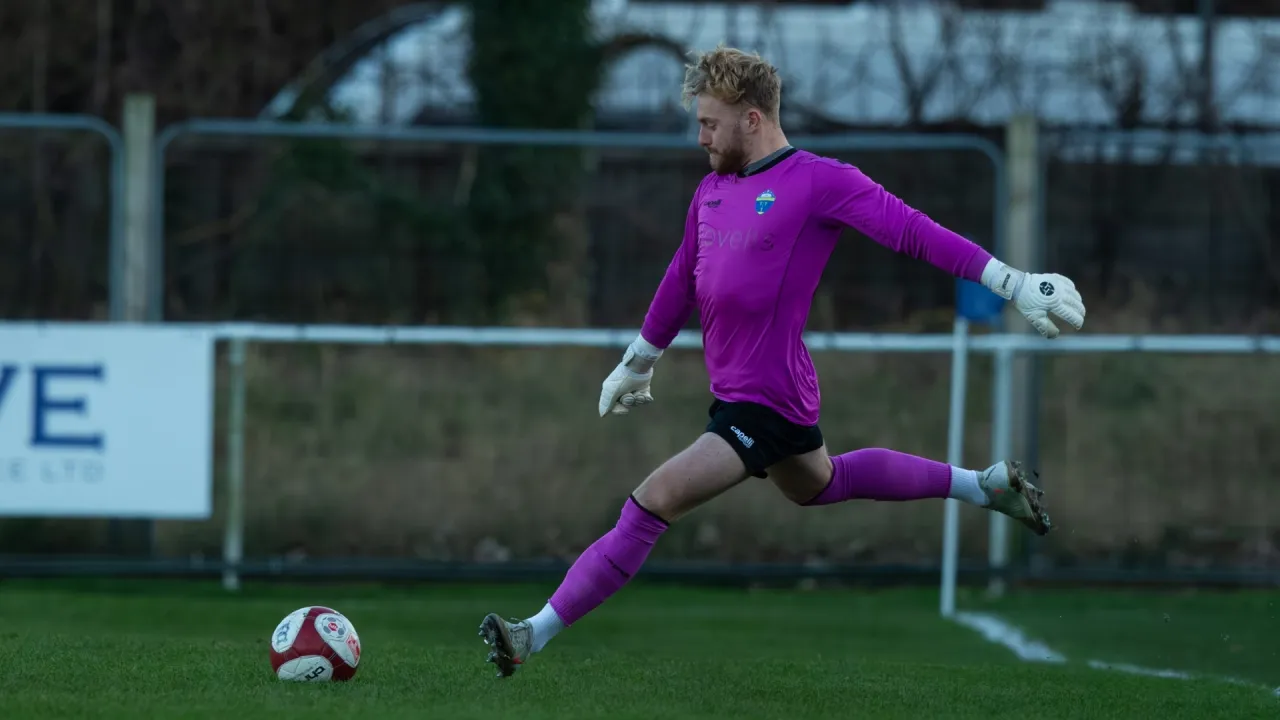Goalkeeper Luke Hewitson recalled from loan spell