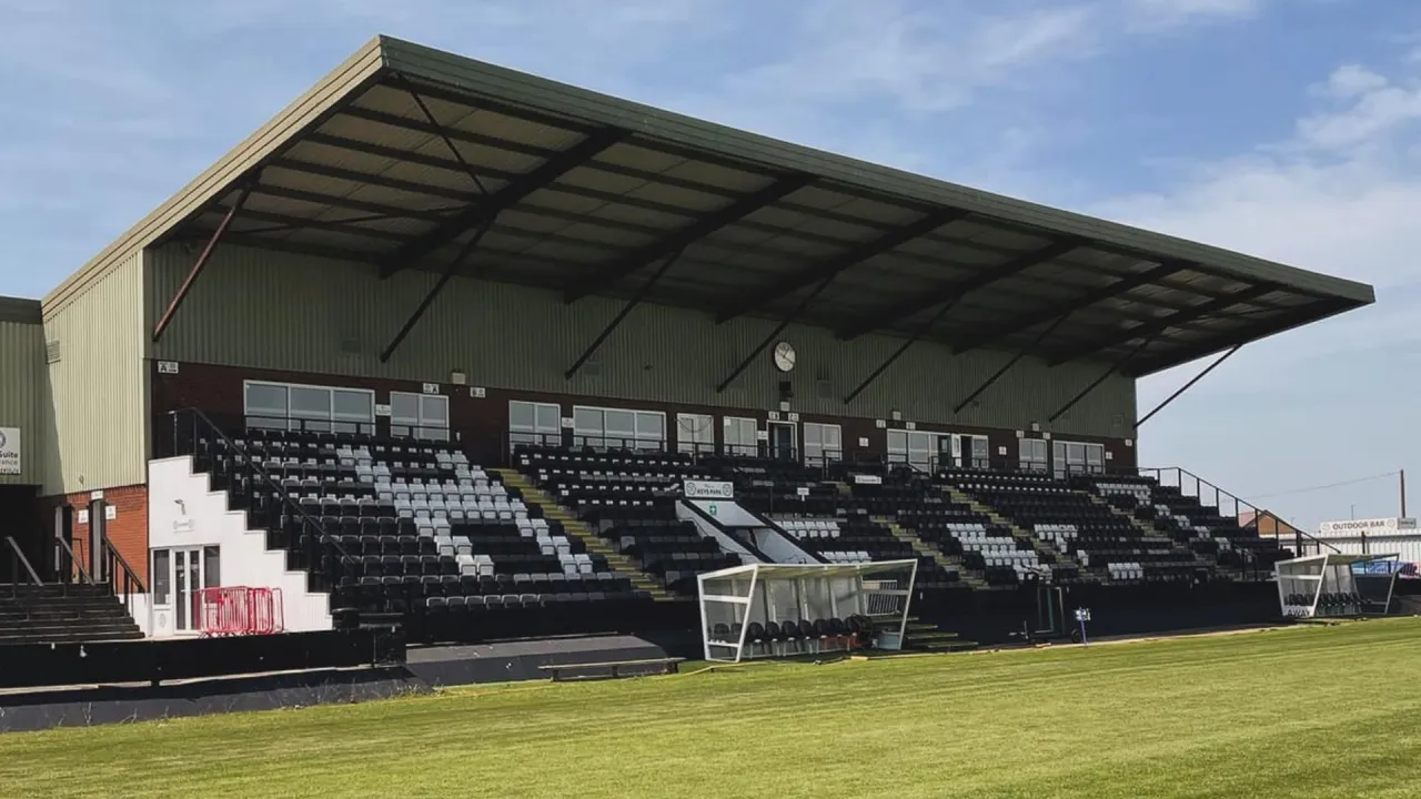 Report: Hednesford Town 2-1 Warrington Town