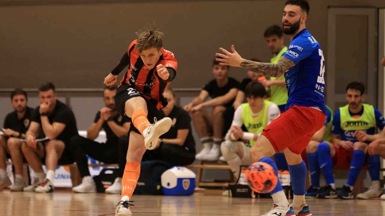 Mistrzowskie starcie w Toruniu! #FCTPIA