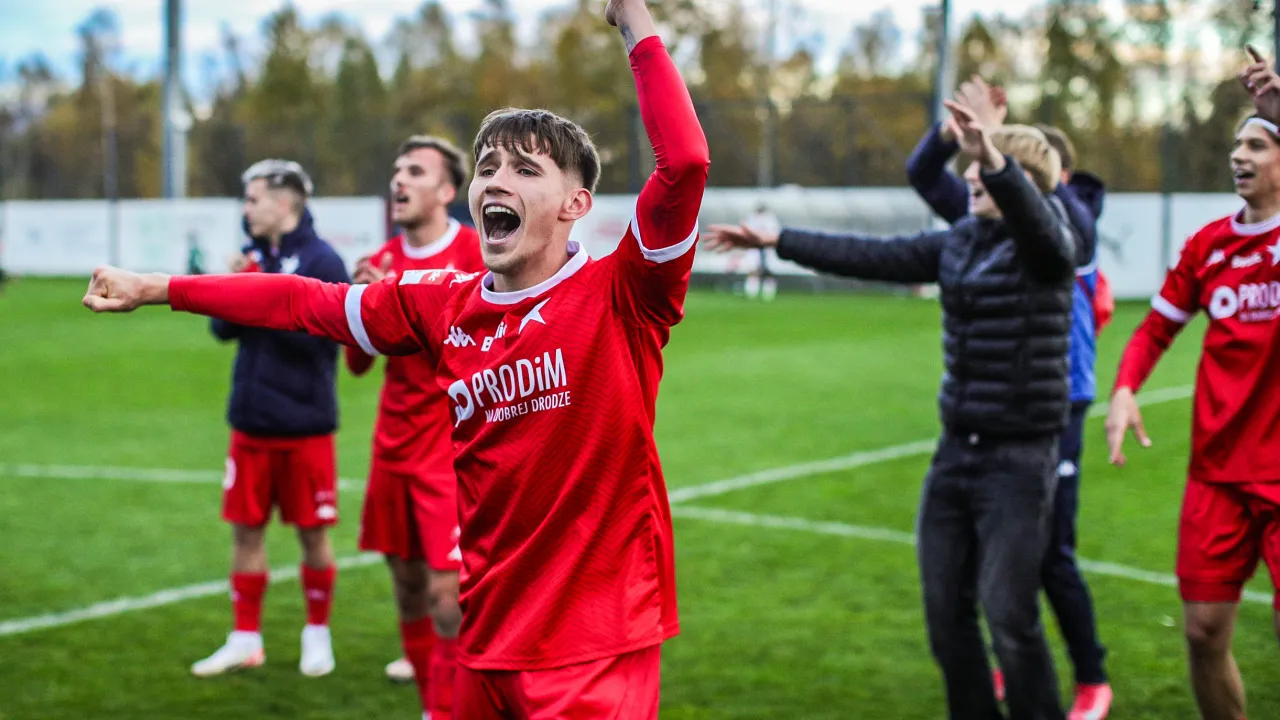 Derby dla Wisły II Kraków! Wiślacy wygrywają z drugą drużyną Cracovii w 3 Lidze!