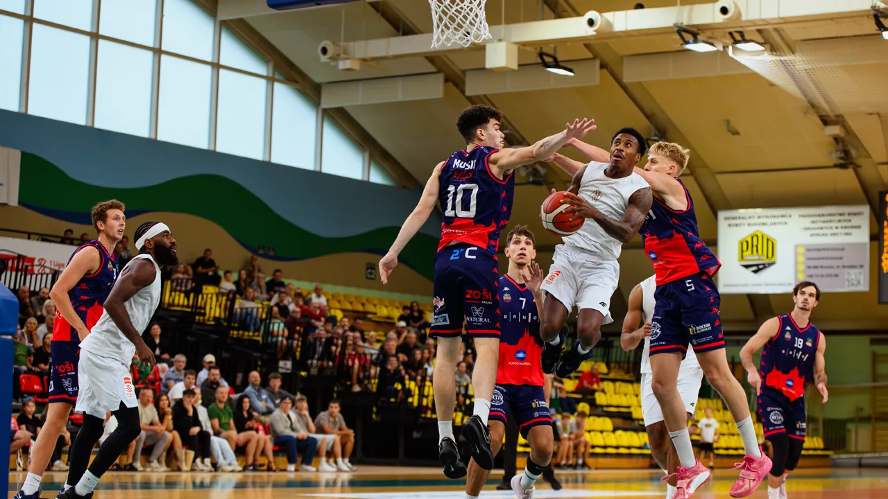 Porażka z Basket Brno