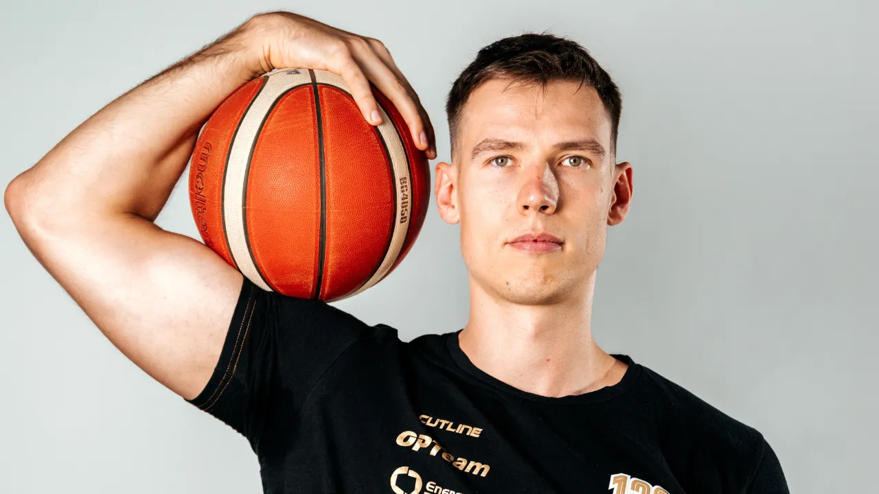 S. Szymański: To ogromna ilość ciężkiej pracy, której nie widać podczas meczu