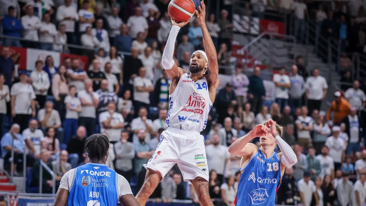 Nowy zawodnik w biało-niebiskich barwach!