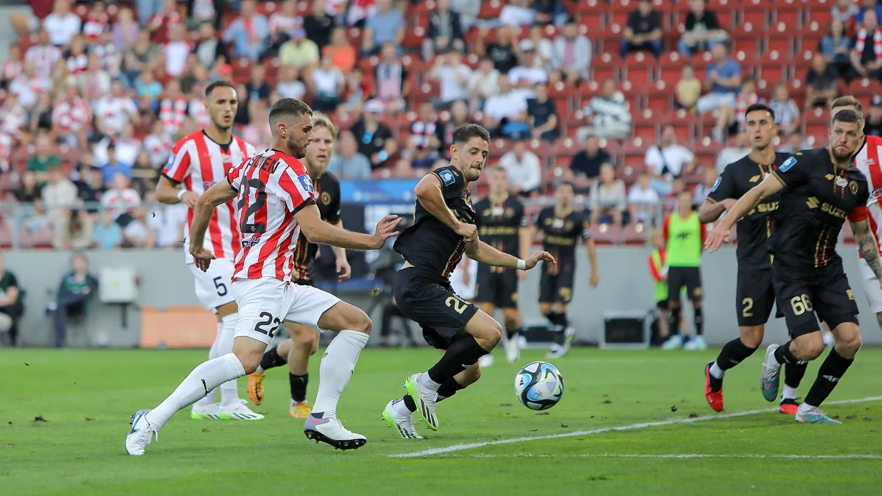 Dwóch nieobecnych, trzech zagrożonych - raport kartkowy przed meczem z Koroną Kielce