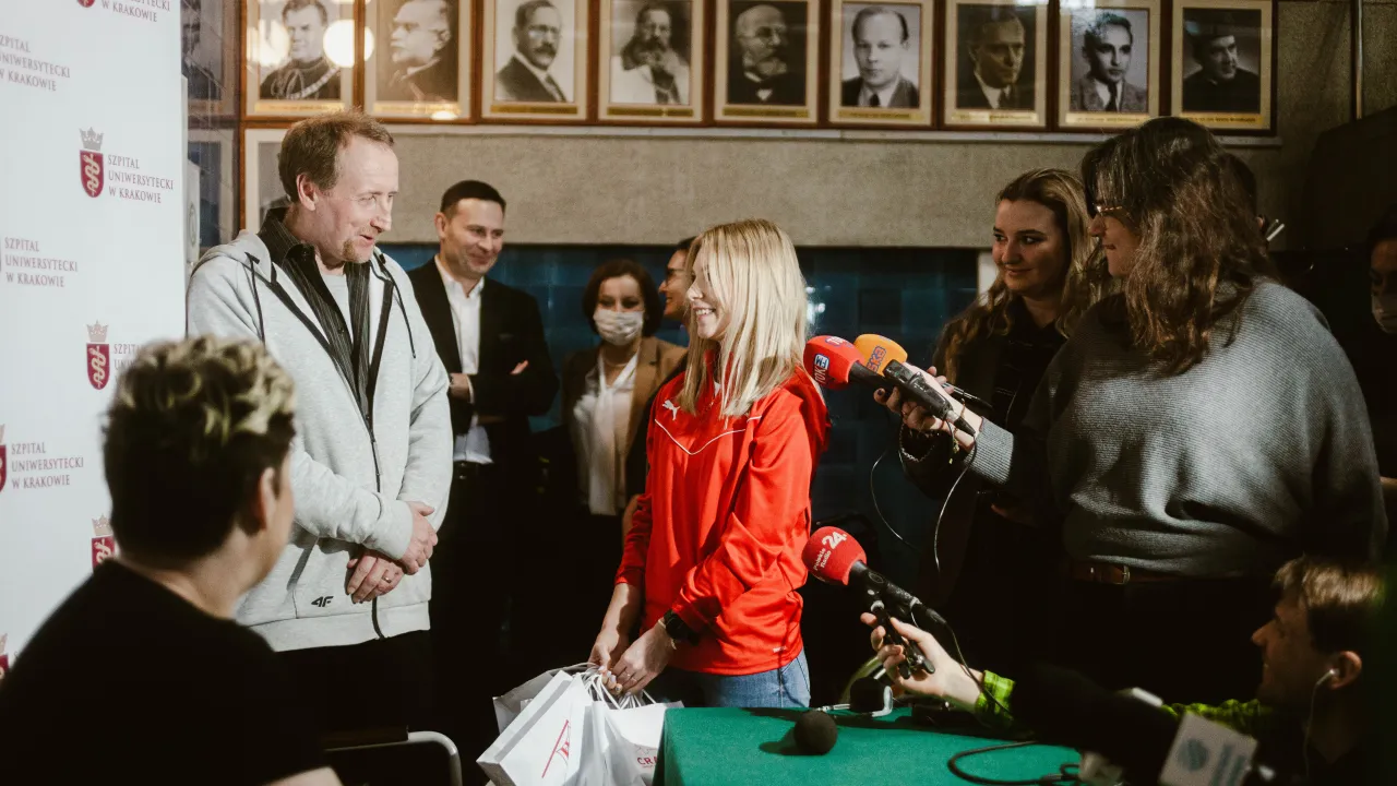 Pasiaste prezenty dla rodziny Clarke!