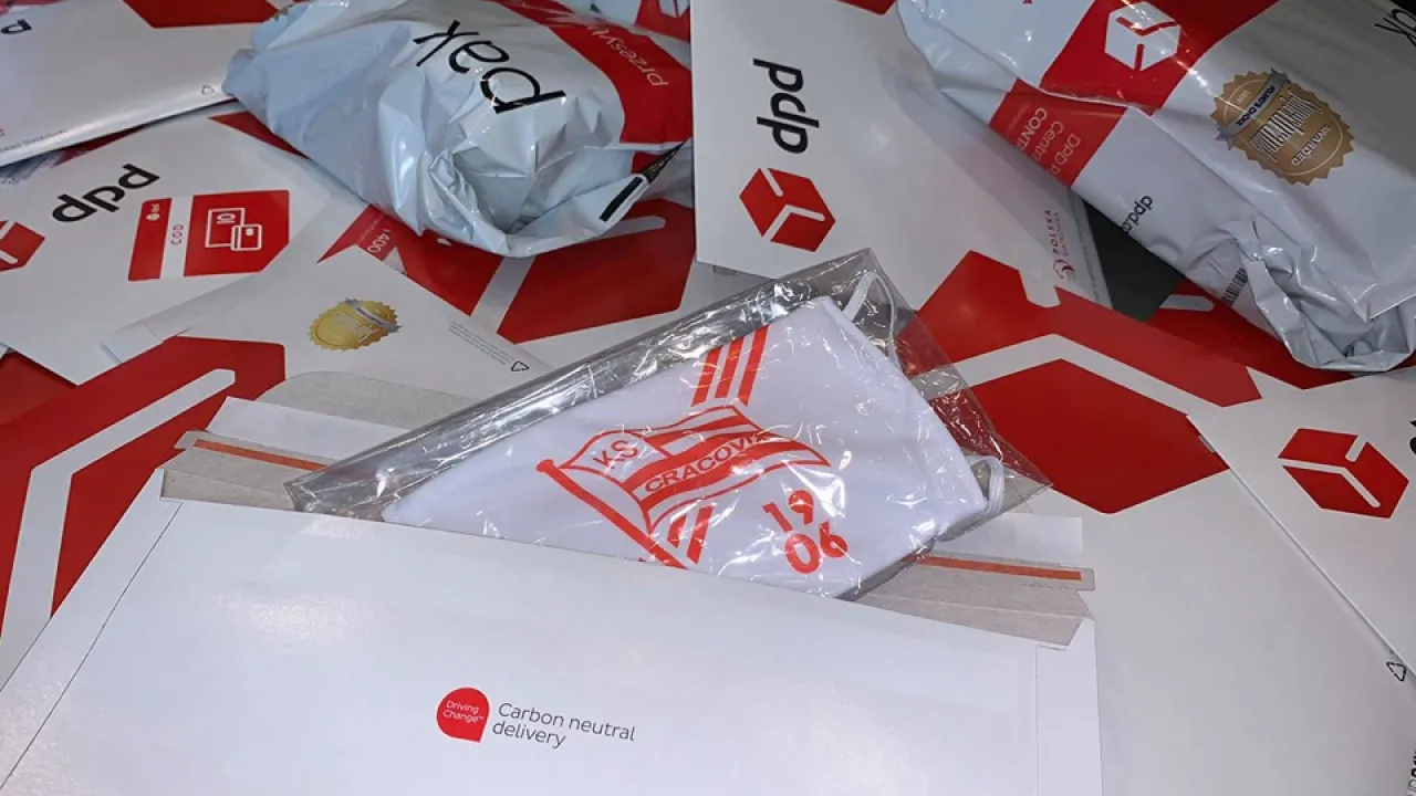 Pasiaste maseczki: Wysyłka trwa!