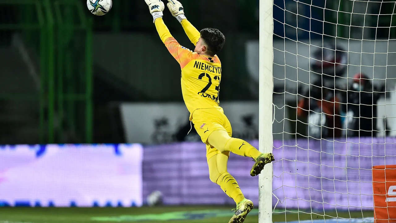 Polska uległa Anglii, Karol Niemczycki rezerwowym