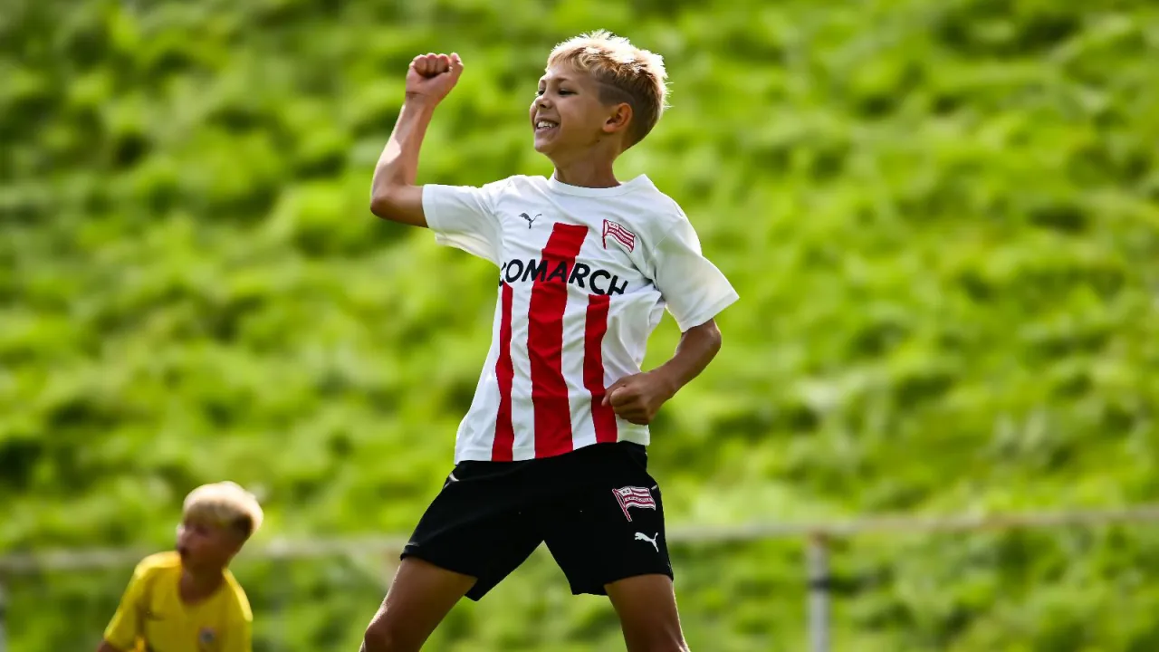 Gra z najlepszymi i przy światłach - ważne turniejowe doświadczenie drużyn U-11 i U-9