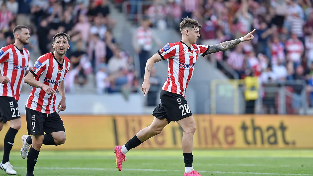 Terminarz meczów Pasów w Kalendarzu Google