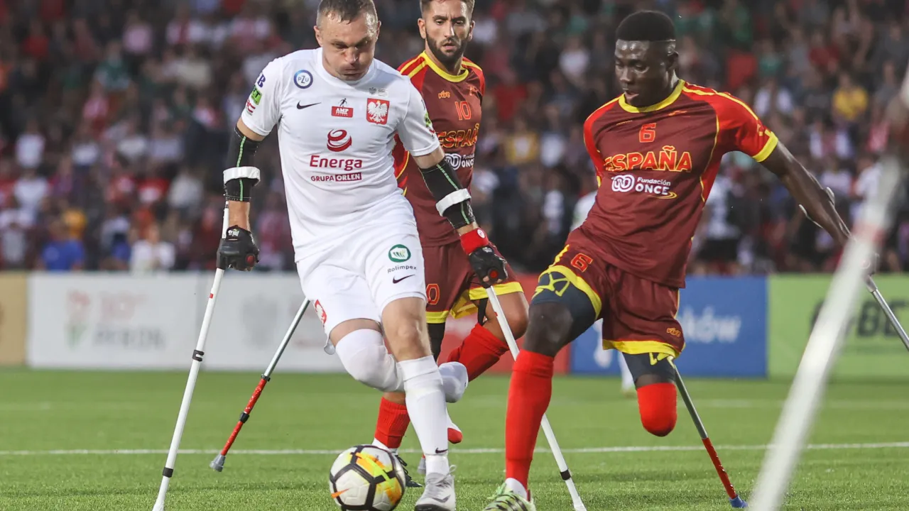 AMP Euro 2021: Remis z Polaków z Hiszpanami, znamy pary ćwierćfinałowe