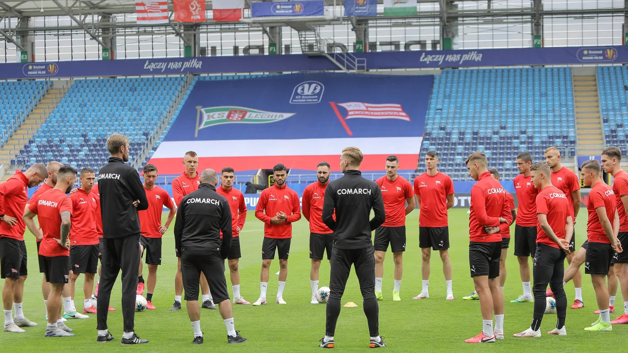 Oficjalny trening Pasów przed finałem Totolotek Pucharu Polski [FOTO]