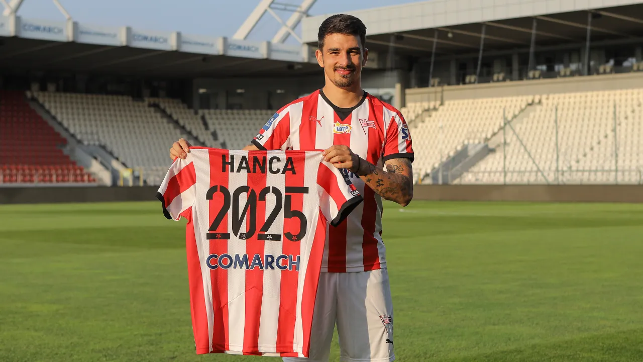 Sergiu Hanca na dłużej w Pasach!