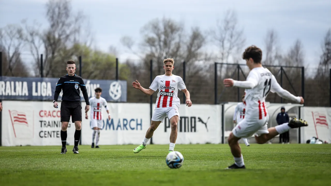 CLJ U-17: Dwa gole nie wystarczyły. Porażka w Łodzi