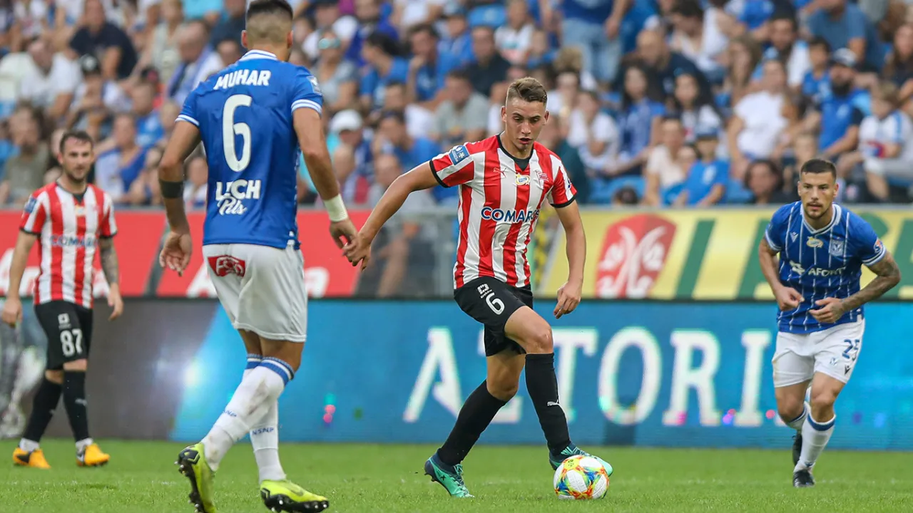 Sylwester Lusiusz na dłużej w Pasach!