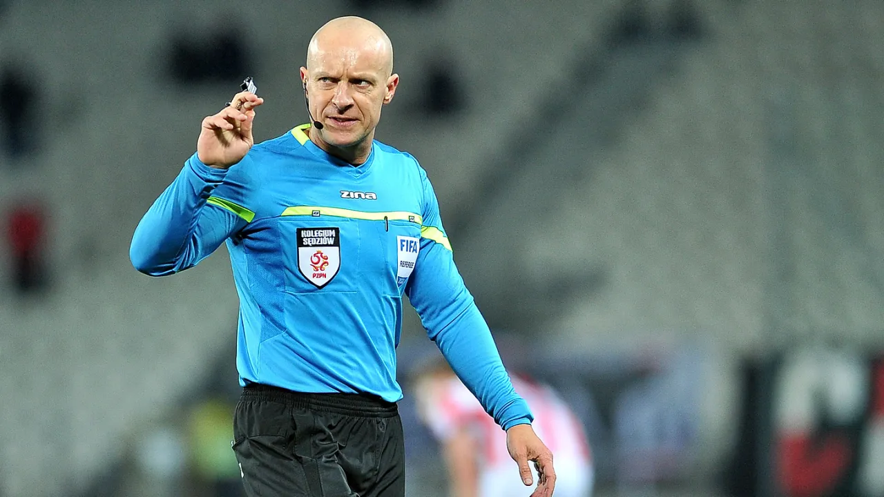 Szymon Marciniak sędzią meczu z Lechem Poznań