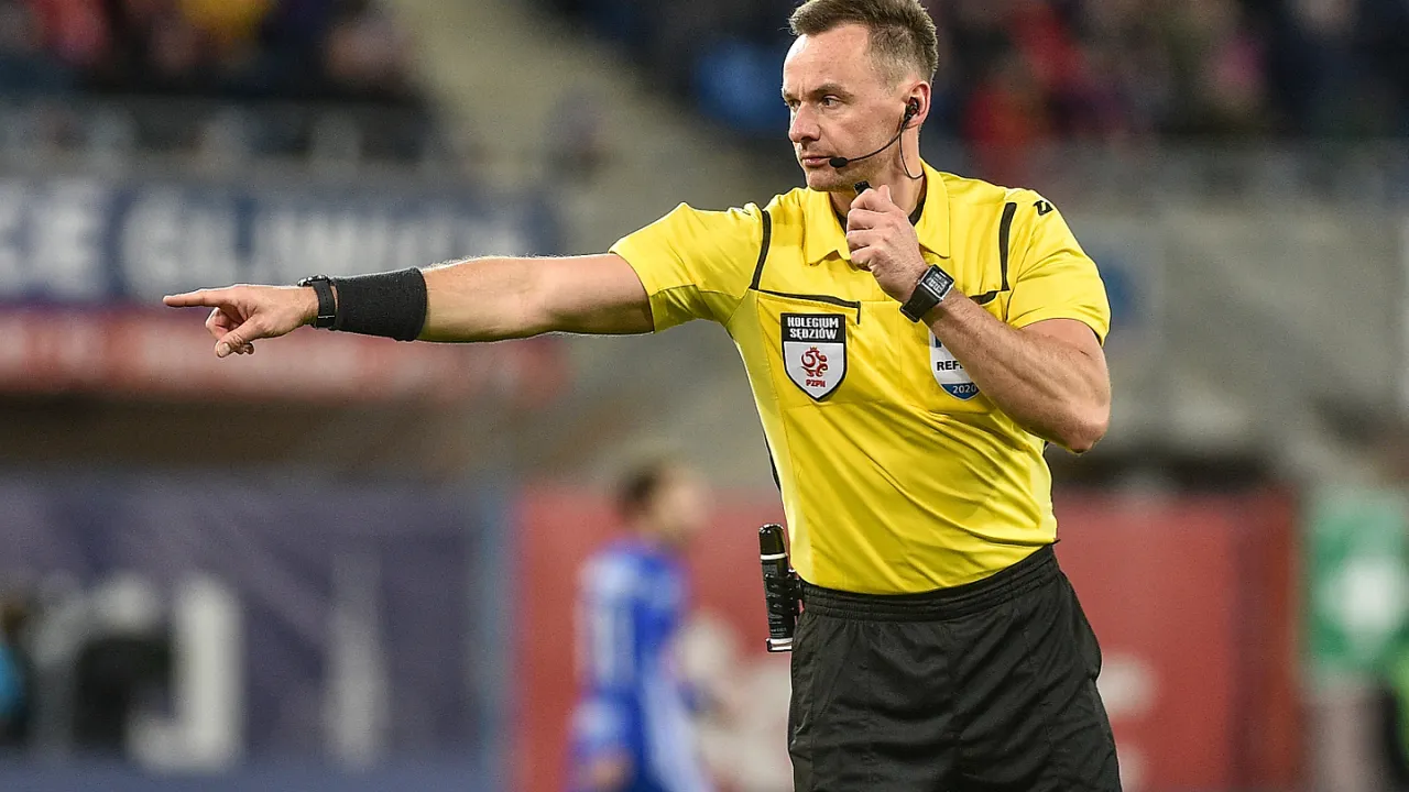Fortuna Puchar Polski: Paweł Raczkowski arbitrem w pasiastym półfinale