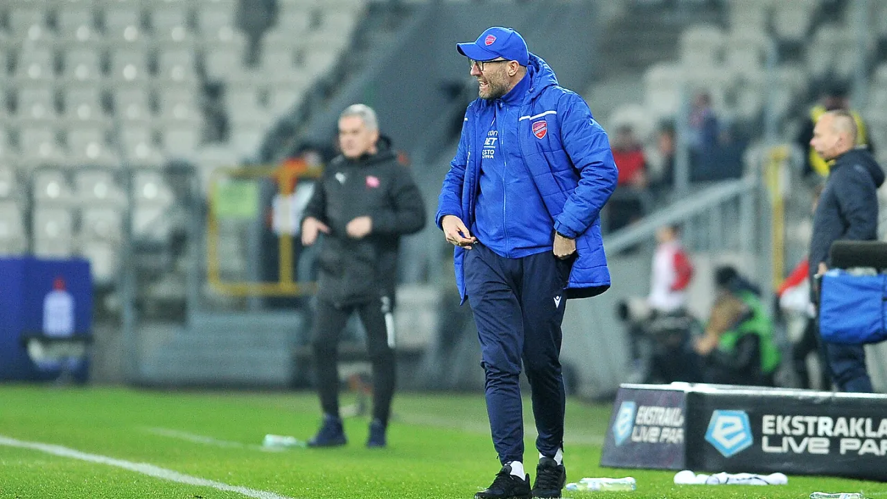 Trener rywali: Marek Papszun