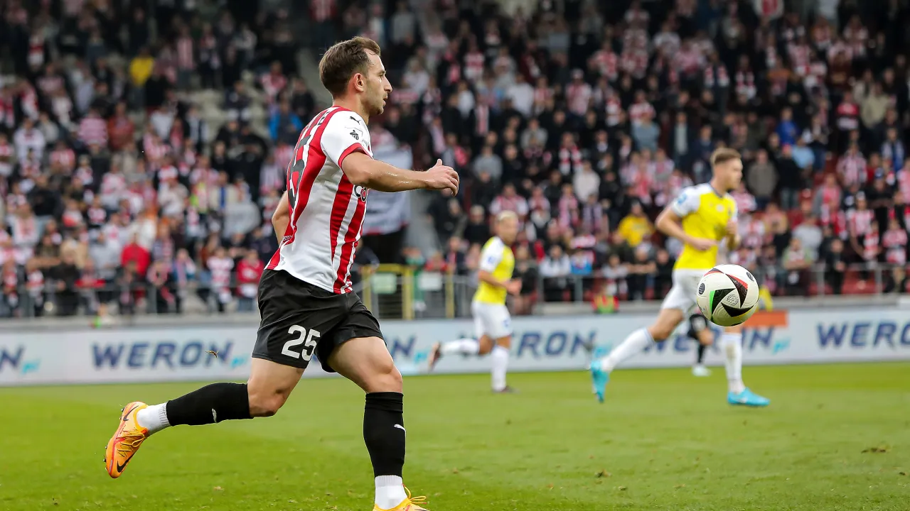 Spadki, awanse, asysty i krok bliżej celu - grali pasiaści kadrowicze!