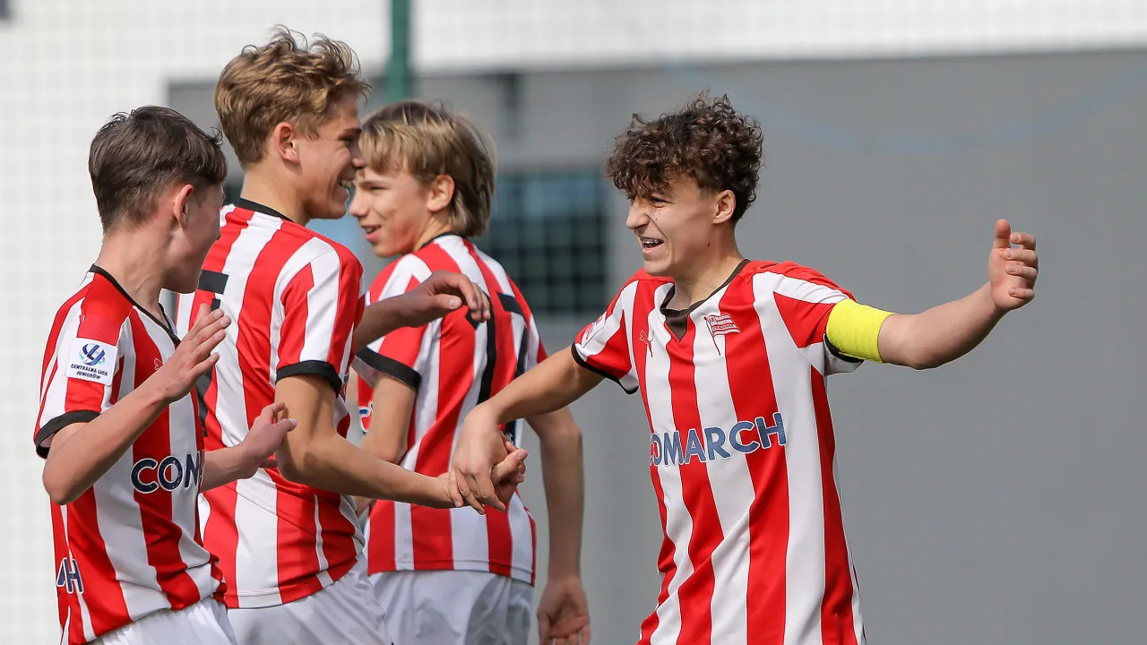 U-15: Powrót na zwycięską ścieżkę!
