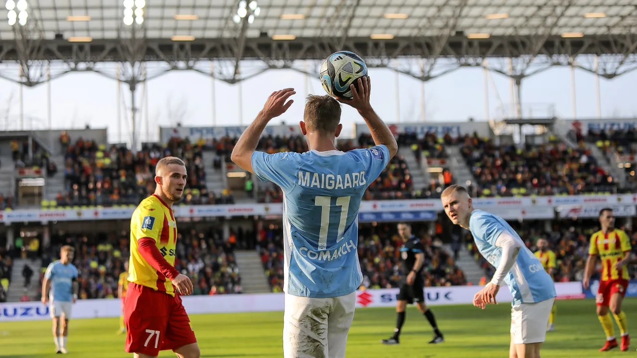 Wrócić na dobre tory przeciwko "nowej" Koronie