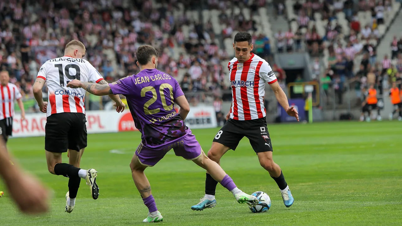 Po pierwszą wygraną w Częstochowie, przeciwko Pasom znane twarze