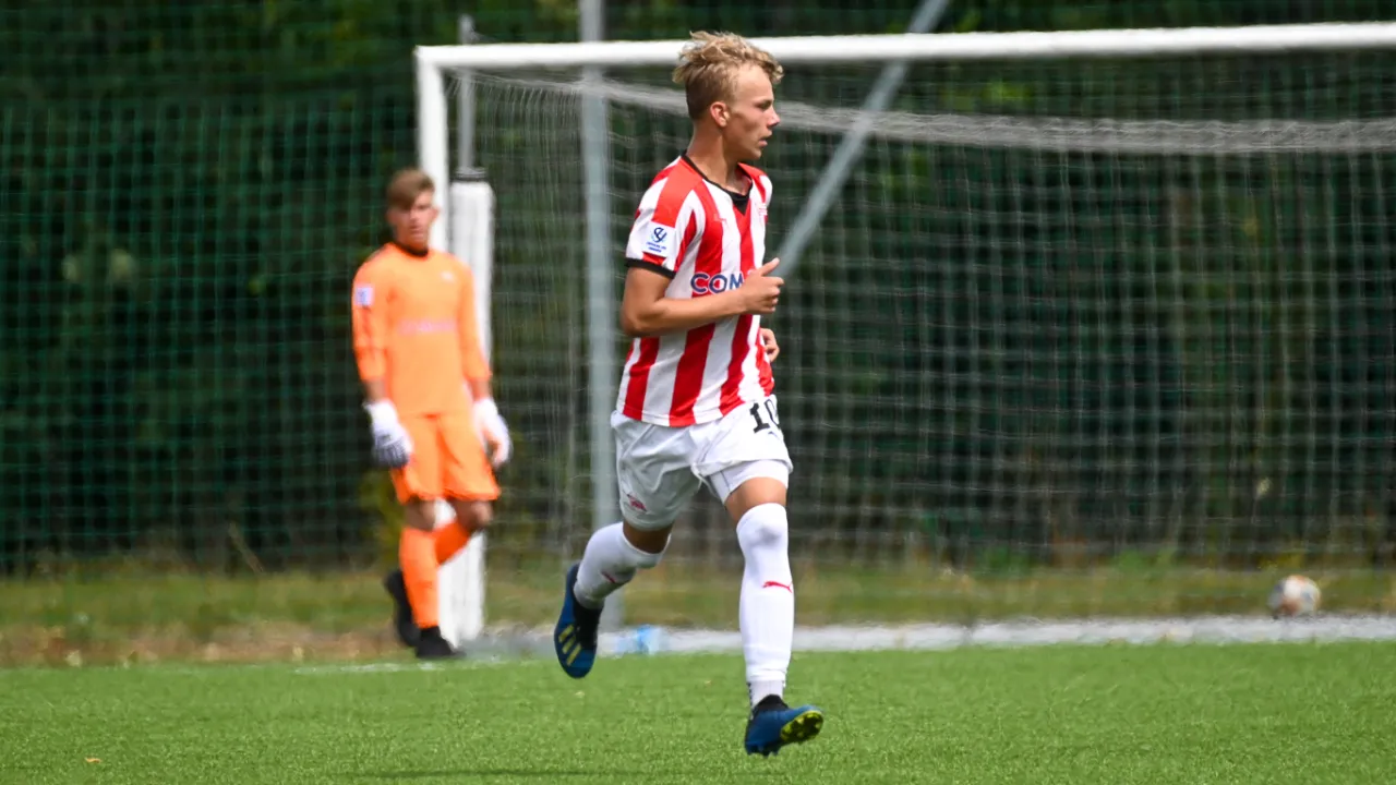 Centralna Liga Juniorów U-18: Trzy bramki i wygrana nad łódzkim UKS-em!