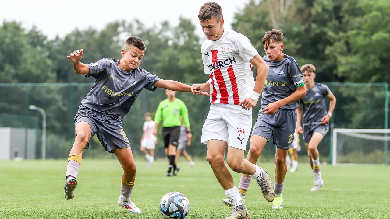 Gra o przełamanie i utrzymanie formy na własnym terenie [Zapowiedź meczów Akademii]