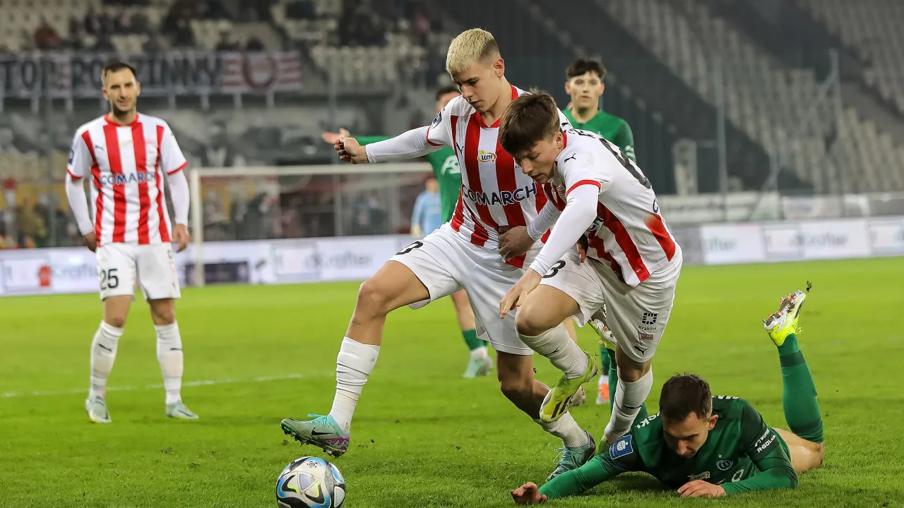 Raport kartkowy przed meczem z Widzewem