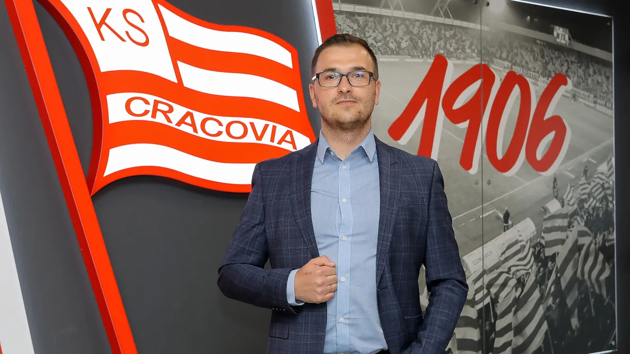 Cracovia kończy współpracę z Jakubem Popielarzem