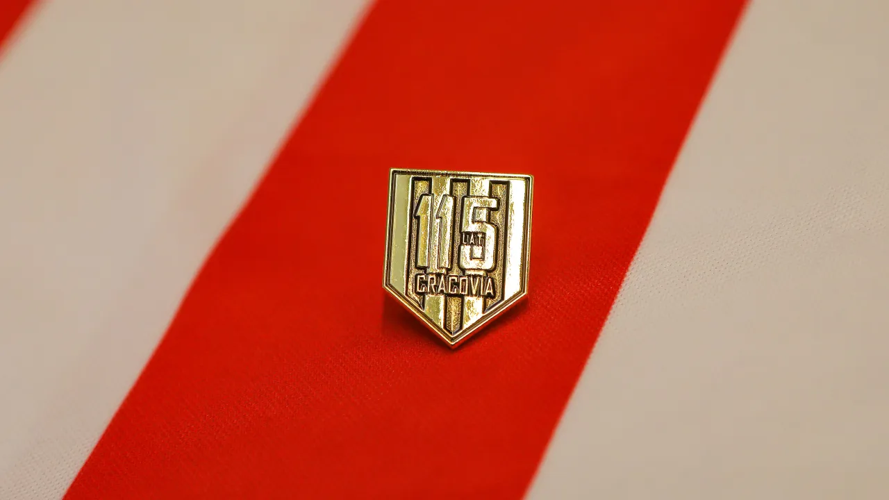 30. Finał WOŚP: wylicytuj pin wydany na 115 rocznicę powstania klubu