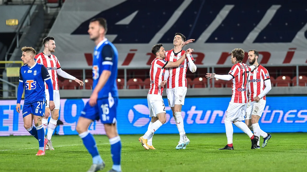 PKO BP Ekstraklasa: Pasy zwycięskie w meczu z Lechem!