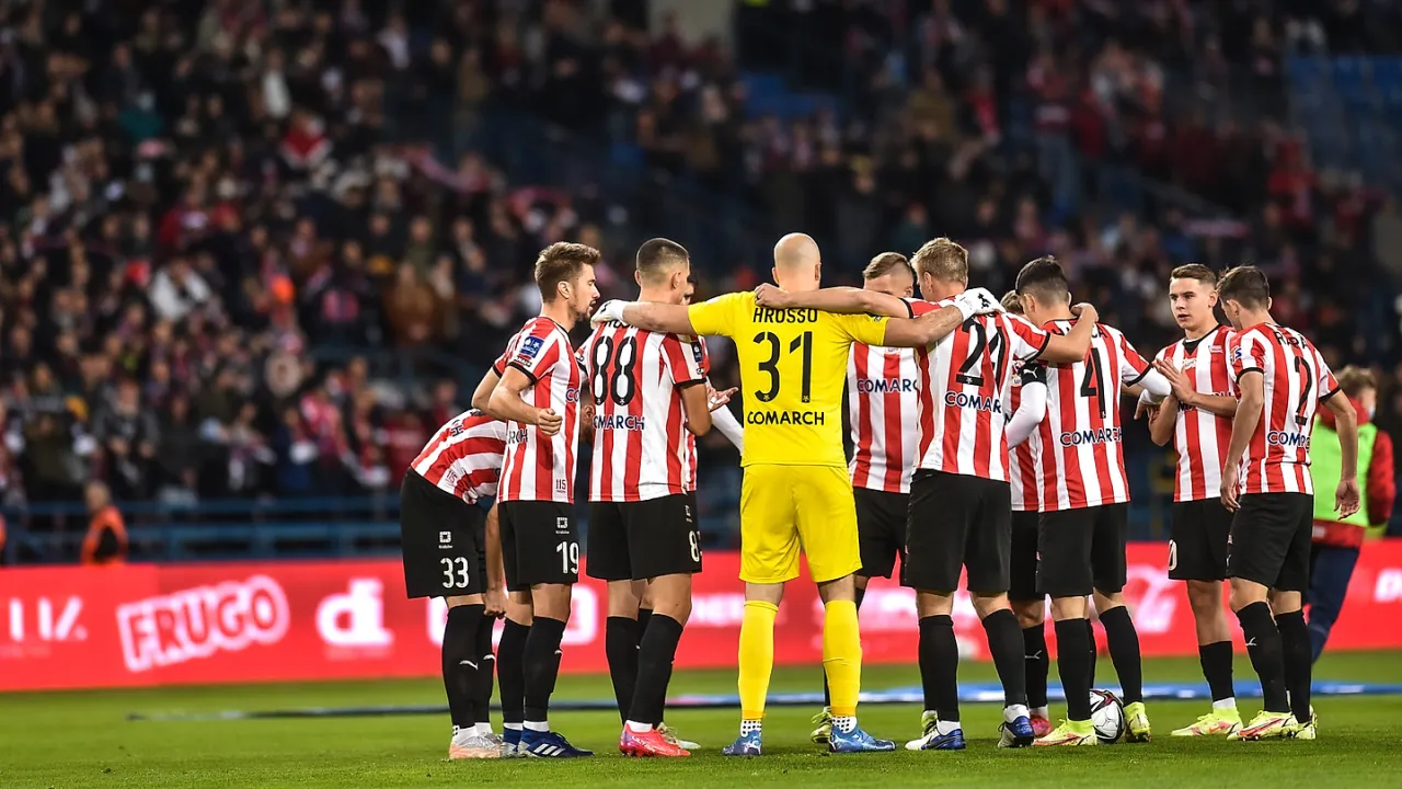 PKO BP Ekstraklasa: Pierwsze ujęcia z meczu derbowego [FOTO]