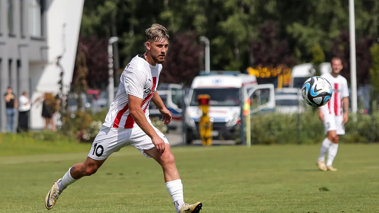 JAKO IV Liga: Pierwsza porażka w sezonie