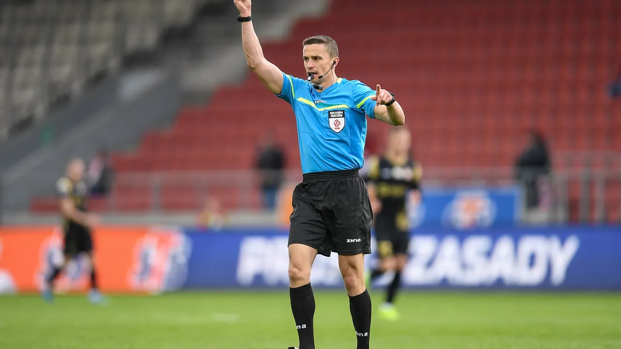 Paweł Malec sędzią meczu z Górnikiem Zabrze