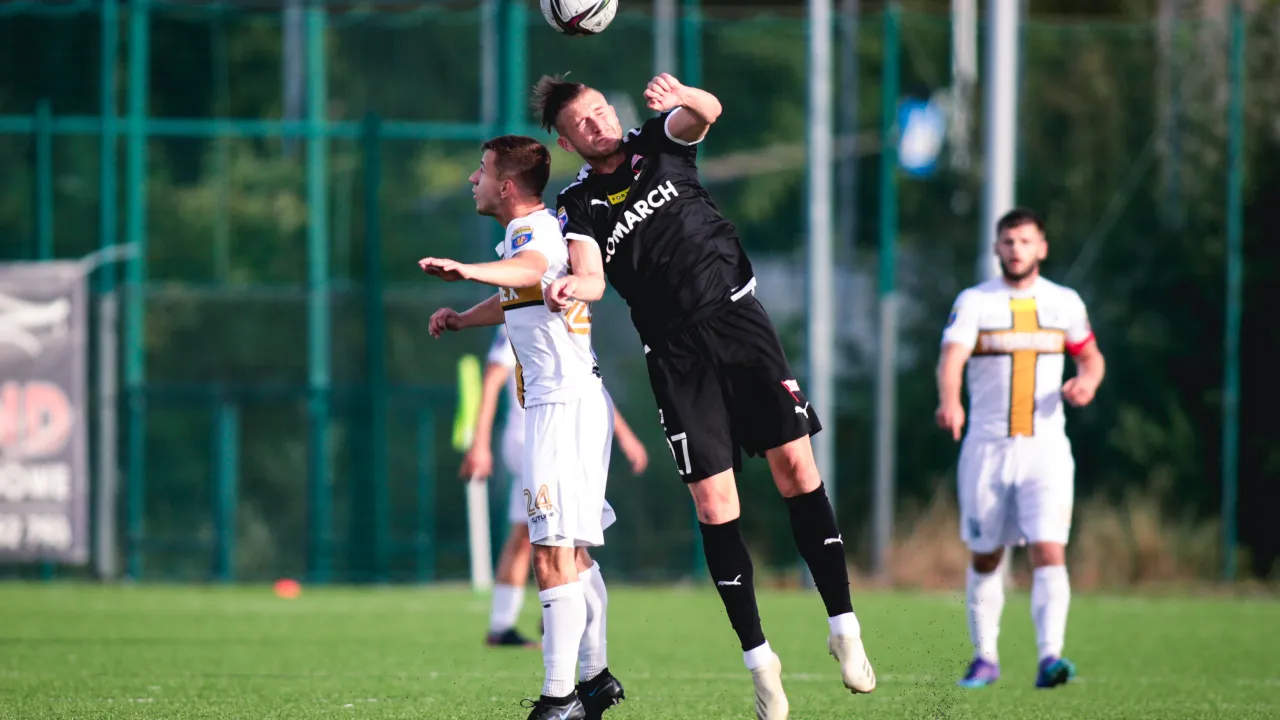 3. Liga, gr. IV:  Minimalna porażka z liderem