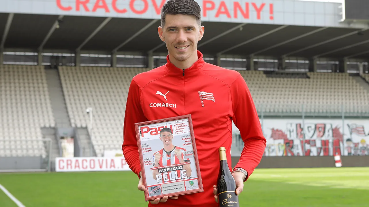 Pelle van Amersfoort piłkarzem roku 2020 magazynu "Nowe Pasy"!