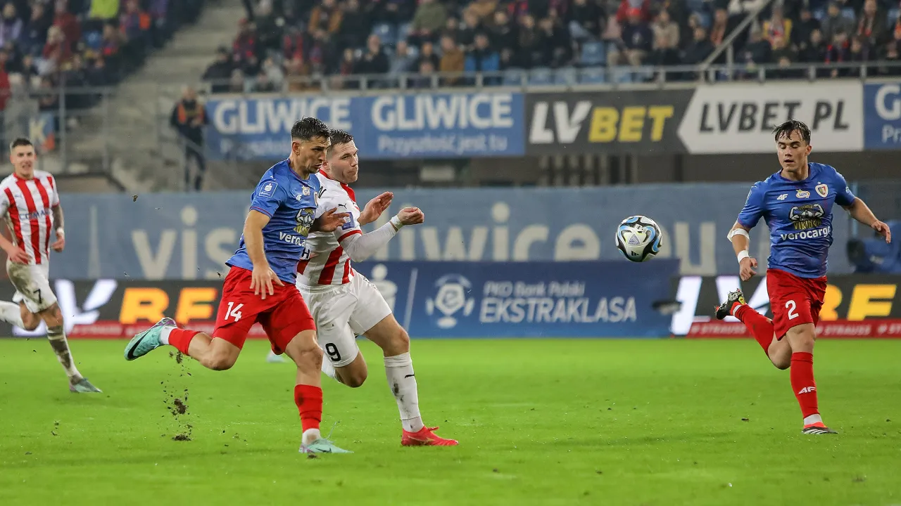 Kolejna inauguracja z Piastem