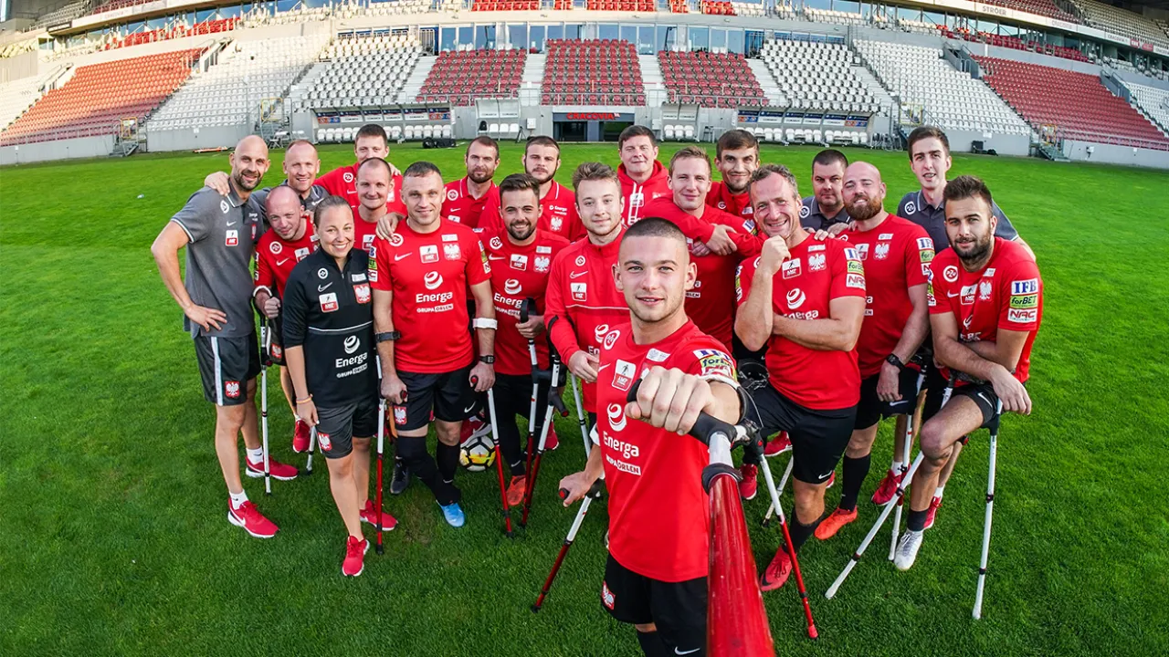 AMP Futbol EURO 2021: Pierwsze zajęcia reprezentacji Polski #NaStadionie Pasów