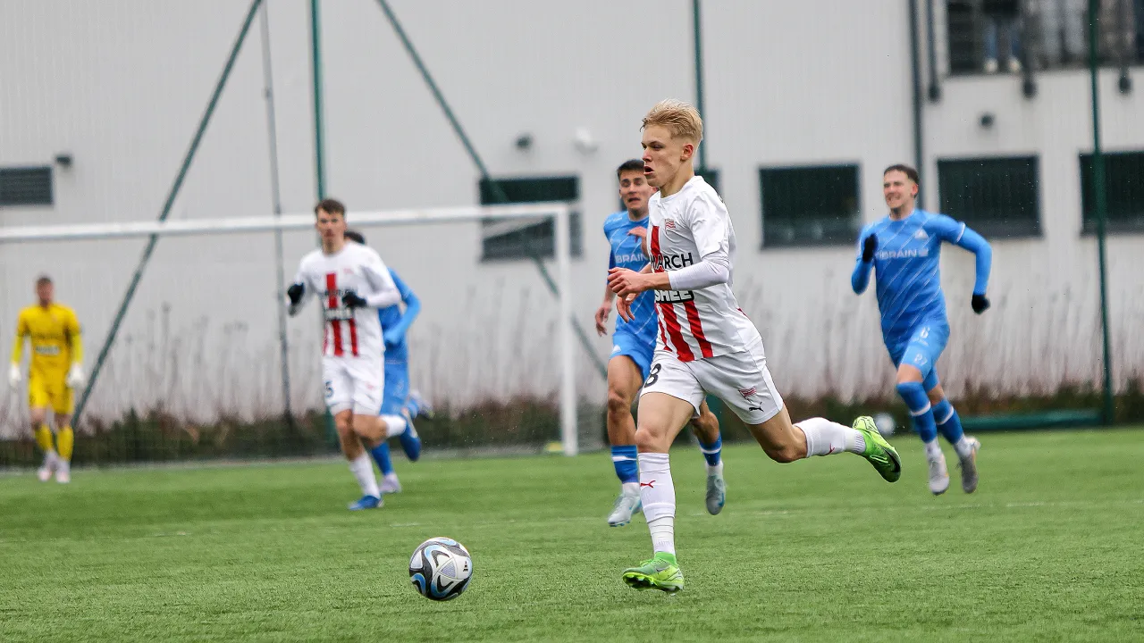 CLJ U-17: Dublet Polaka i zwycięstwo w małych derbach!