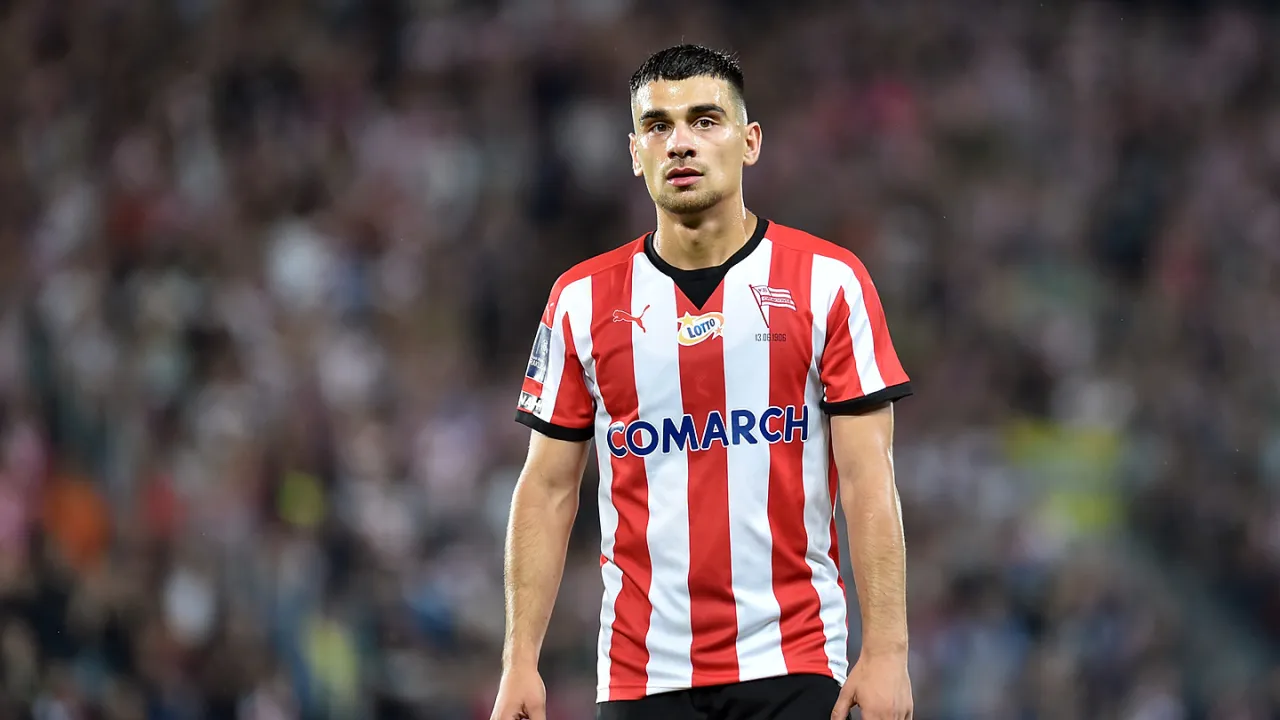 Występ Floriana Loshaja w reprezentacji Kosowa