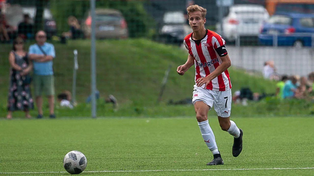 Oliwier Hyla wypożyczony do Unii Tarnów