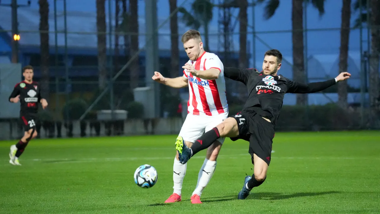 Sparing: Sześć bramek w pierwszym sparingu