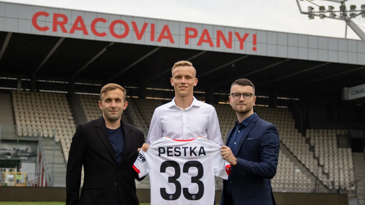 Kuba Pestka na dłużej w Cracovii!