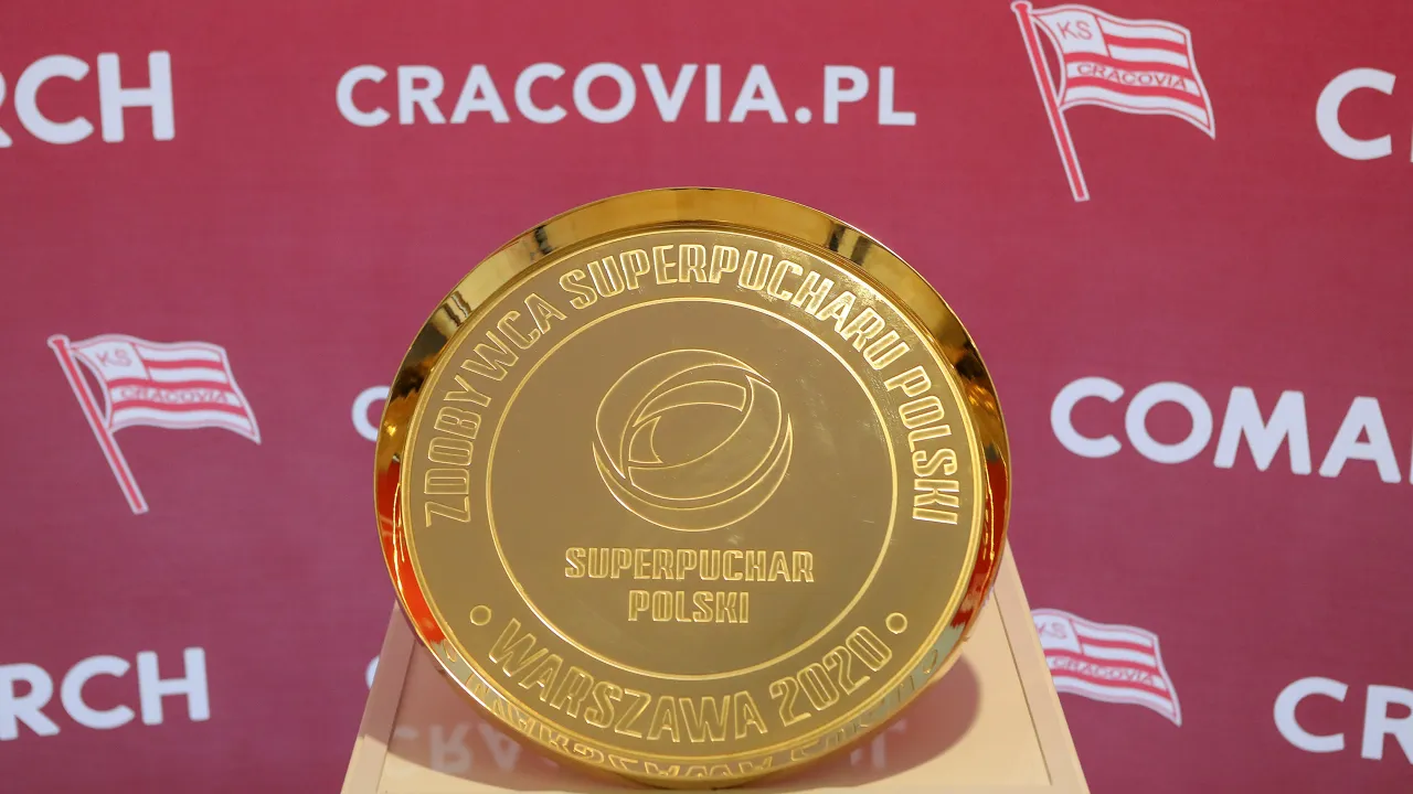 Ruszają indywidualne sesje zdjęciowe z Superpucharem Polski!